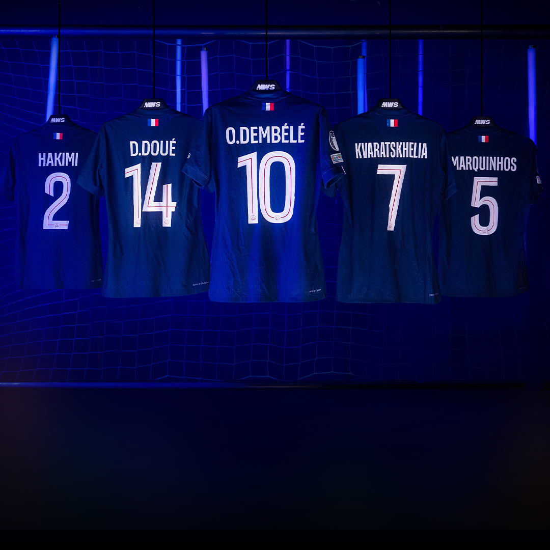 試合着用・サイン入りユニフォーム - サッカー、バスケットボール