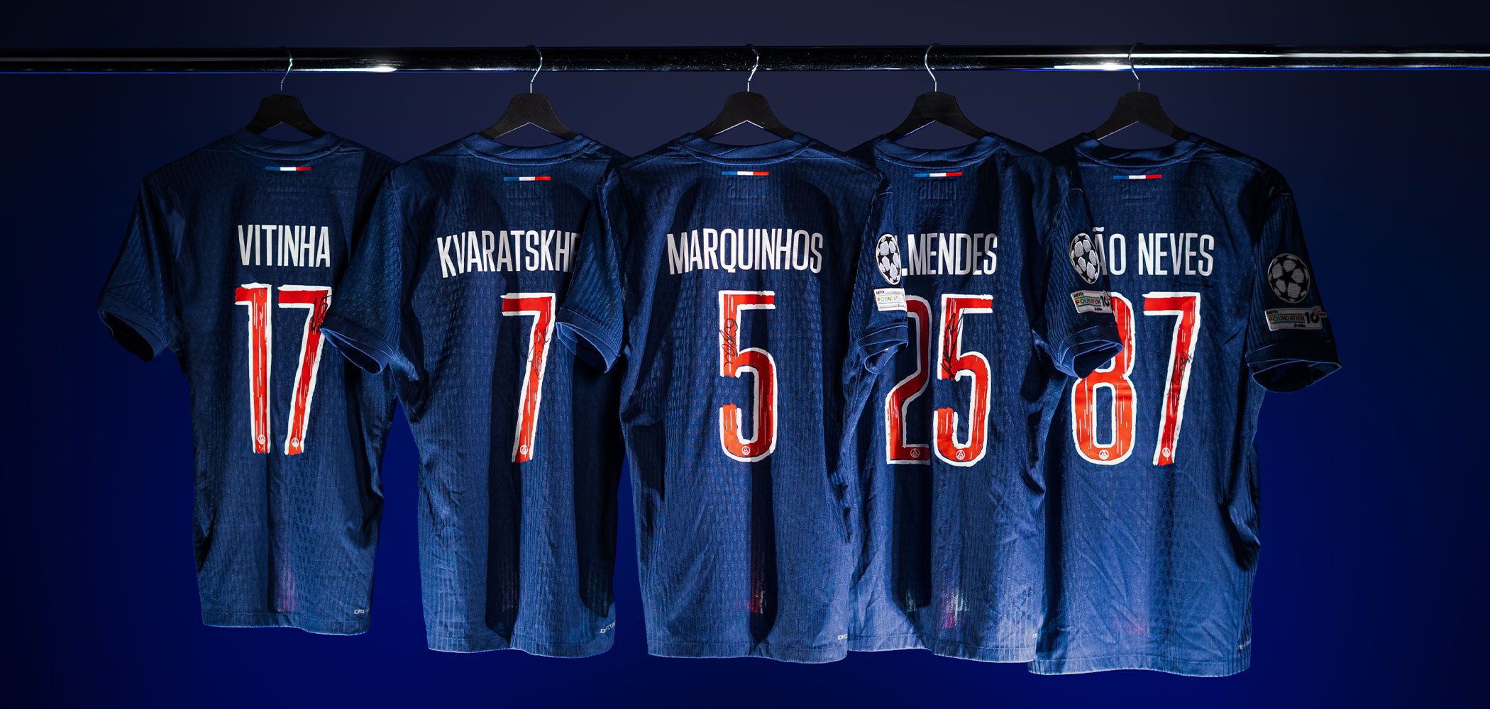 Les Vêtements de football  PSG ユニフォーム 97736b8cdee6.jpg?width=3840&